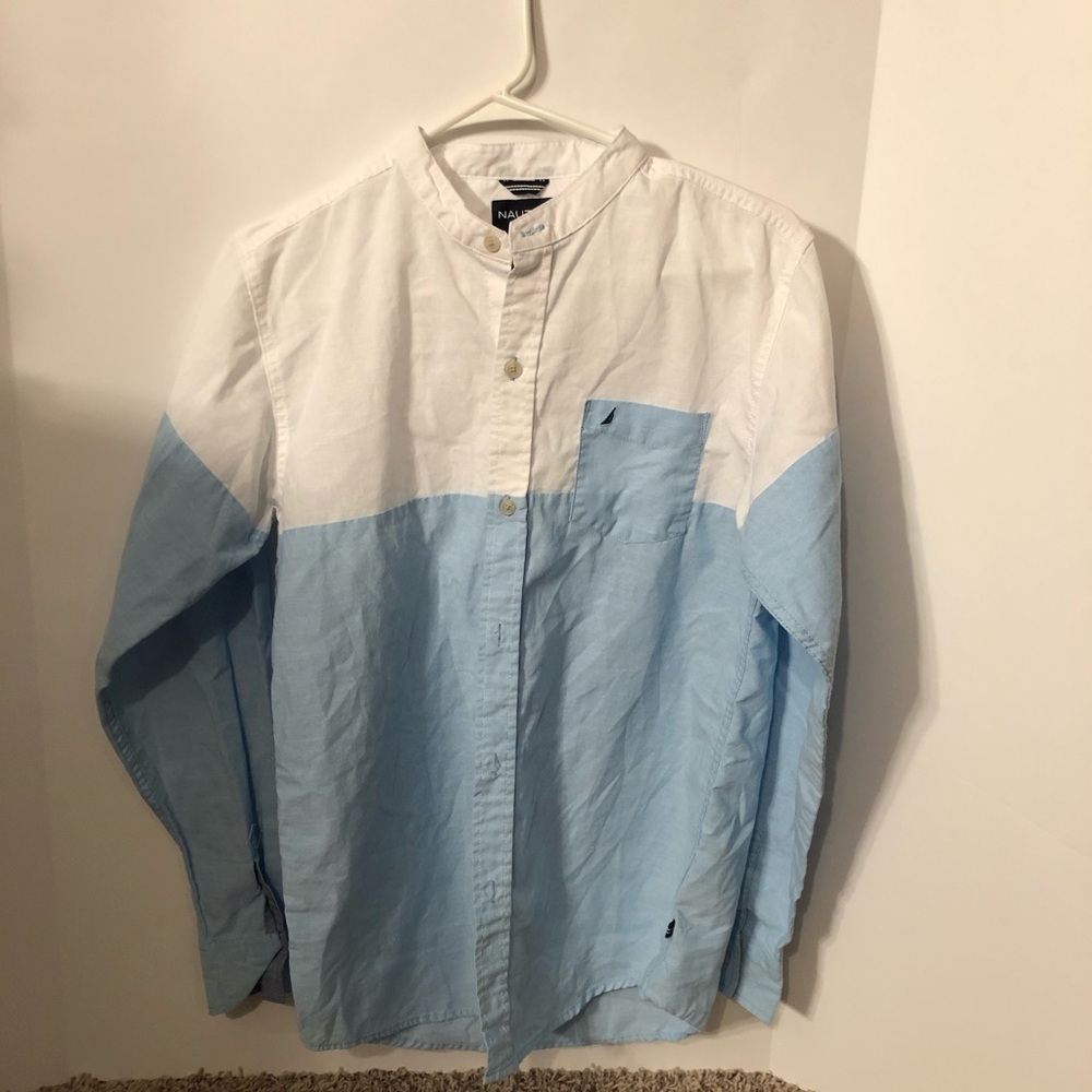 Nautica Boys Size XL Button Down Shirt